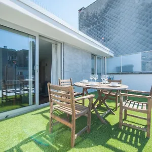 https://studio-met-groot-zonneterras-centrum-oostende.ostend-hotel.net